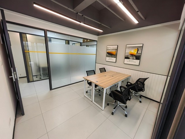 上海餐厅欧式红木衣柜售价